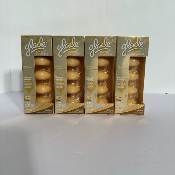 Glade Other - Glade French Vanilla Scented Oil Candle 4 Refills Per Pack Winter Collection New